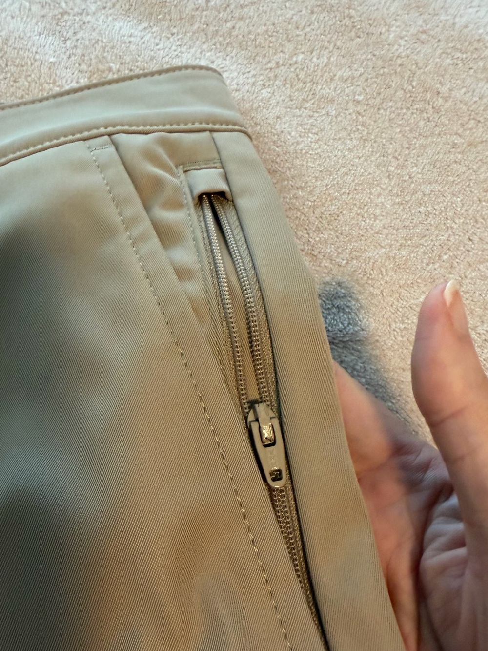 Lands' End Womens Tan Chino Pants - Size 12 - Picture 4 of 13